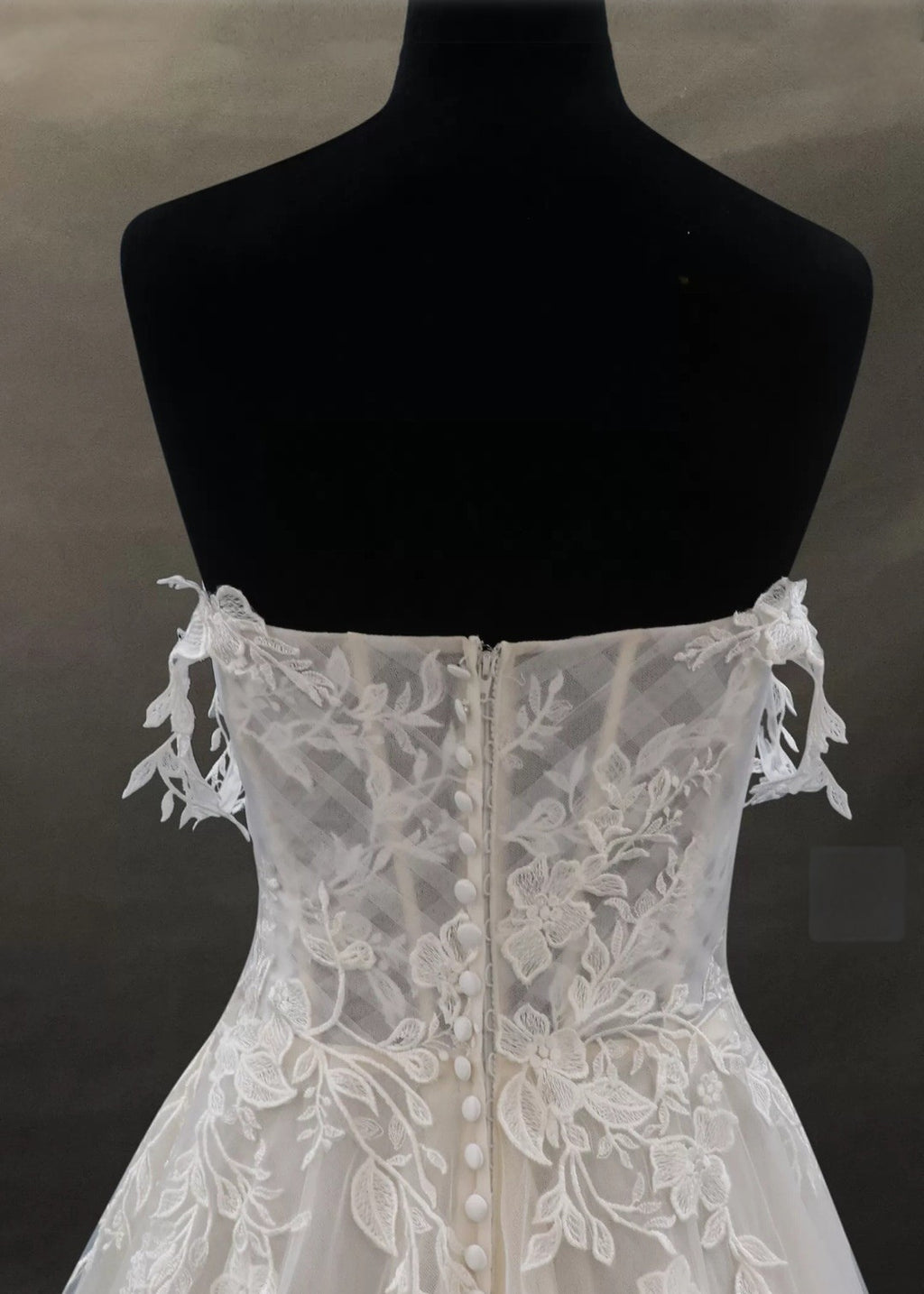 Feuille: All-Over Lace and Tulle with Off-the-Shoulder Bohemian Lace Straps